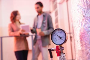 selective focus of manometer of data center cooling system