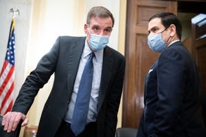 Senate Intelligence Committee chairman Sen. Mark Warner, D-Va., left, and vice chairman Sen. Marco Rubio, R-Fla.