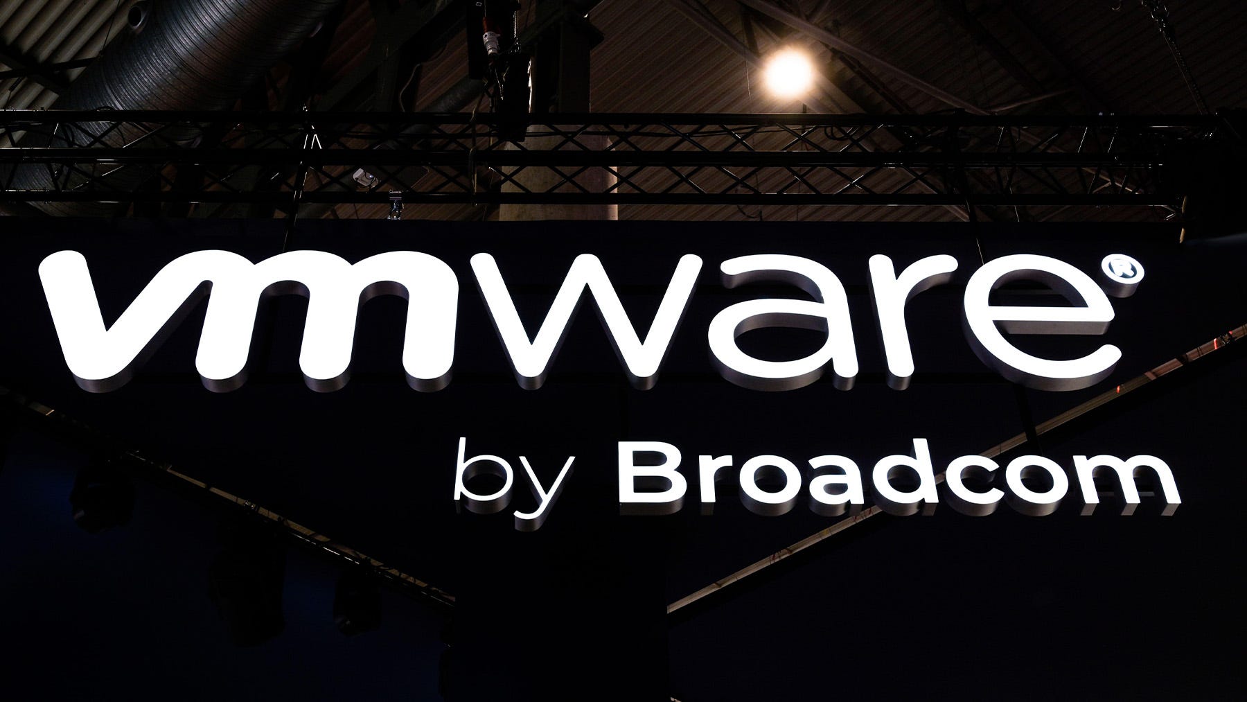 VMware-Broadcom-2.jpg